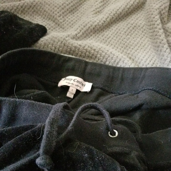 Juicy couture velour sweats - Picture 2 of 2